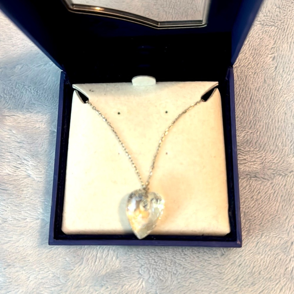 Heart Shape Swarovski Crystal Neckless! New!